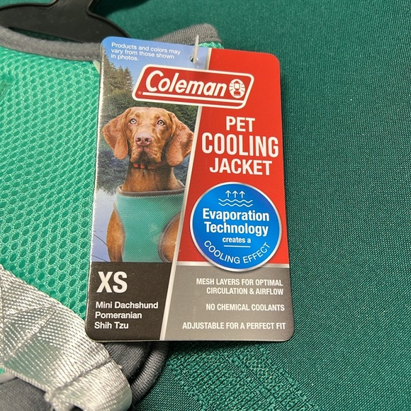 Coleman Pet cooling jacket - Picture 2 of 5
